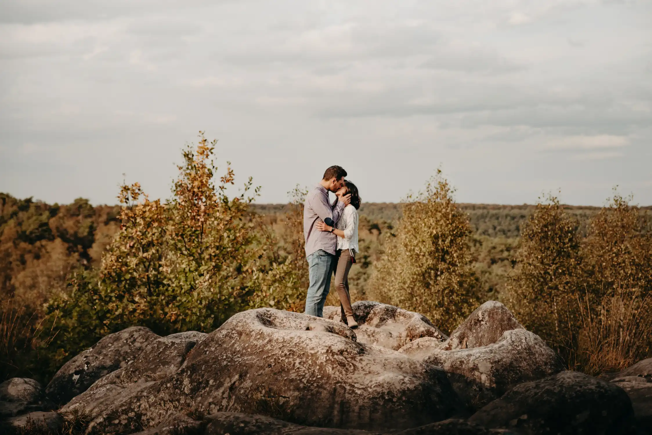 Séance photo couple dans la Foret de Fontainebleau